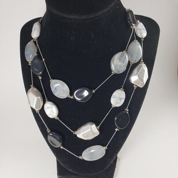 Elegant Multi-Strand Silver-tone Necklace with Black, Gray, and Silver Beads - Picture 5 of 11